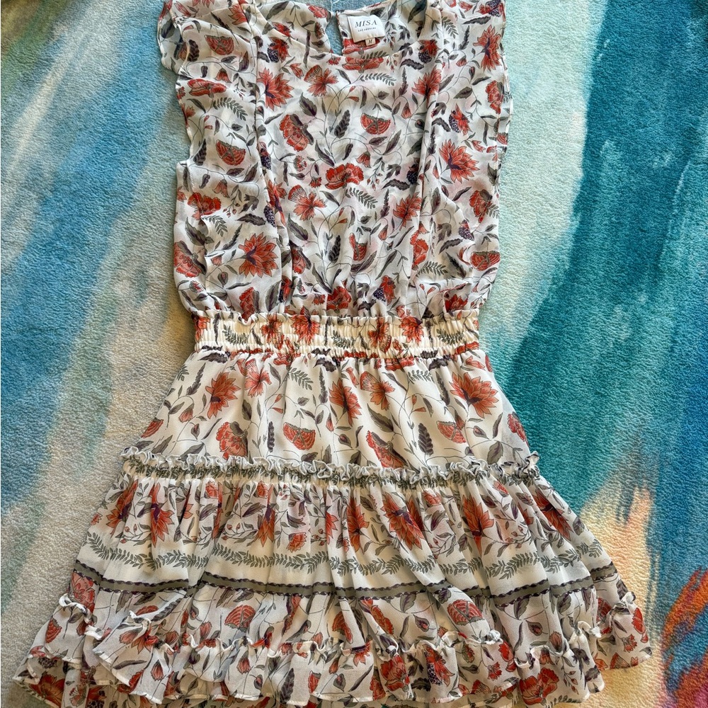 Misa los Angeles adorable floral dress!